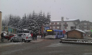 les carroz village in march snow